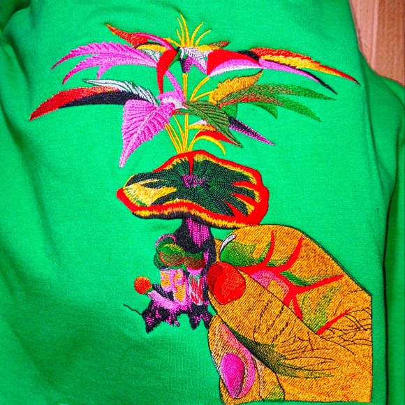 I enjoy growing and taking these 2 items. - Picture 1 of 4